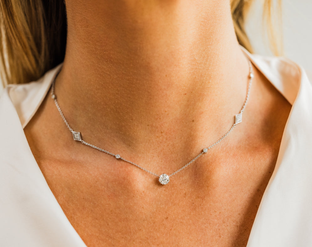 HJ solitaire necklace