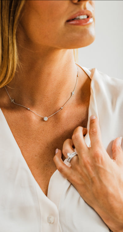 HJ solitaire necklace