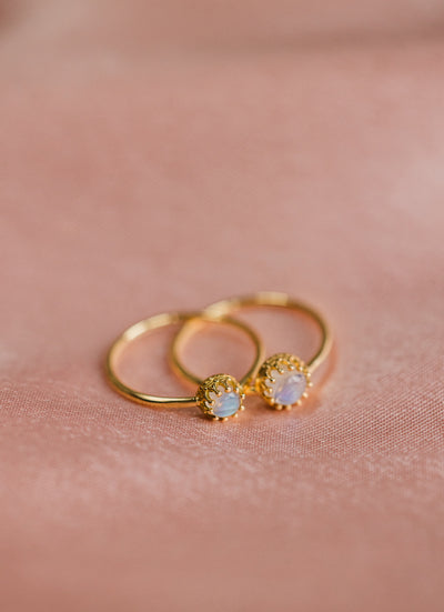 Crown moonstone ring