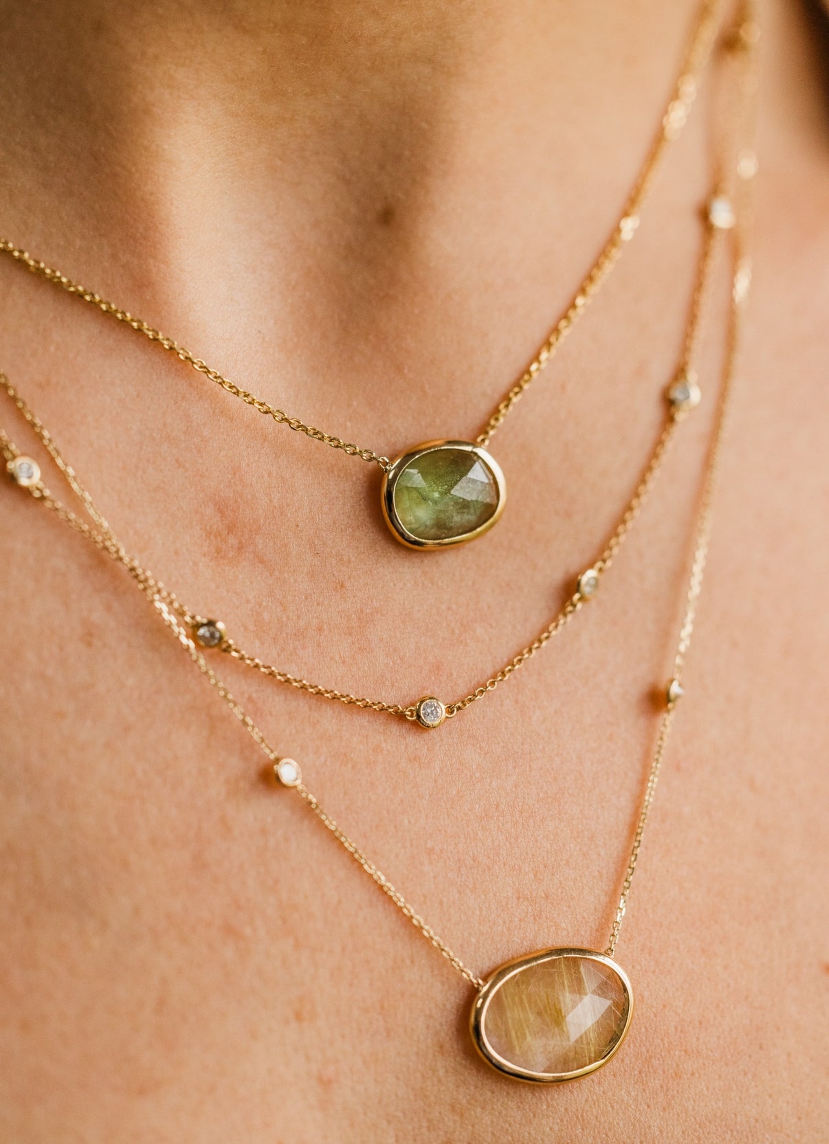 Golden ruitlated quartz necklace
